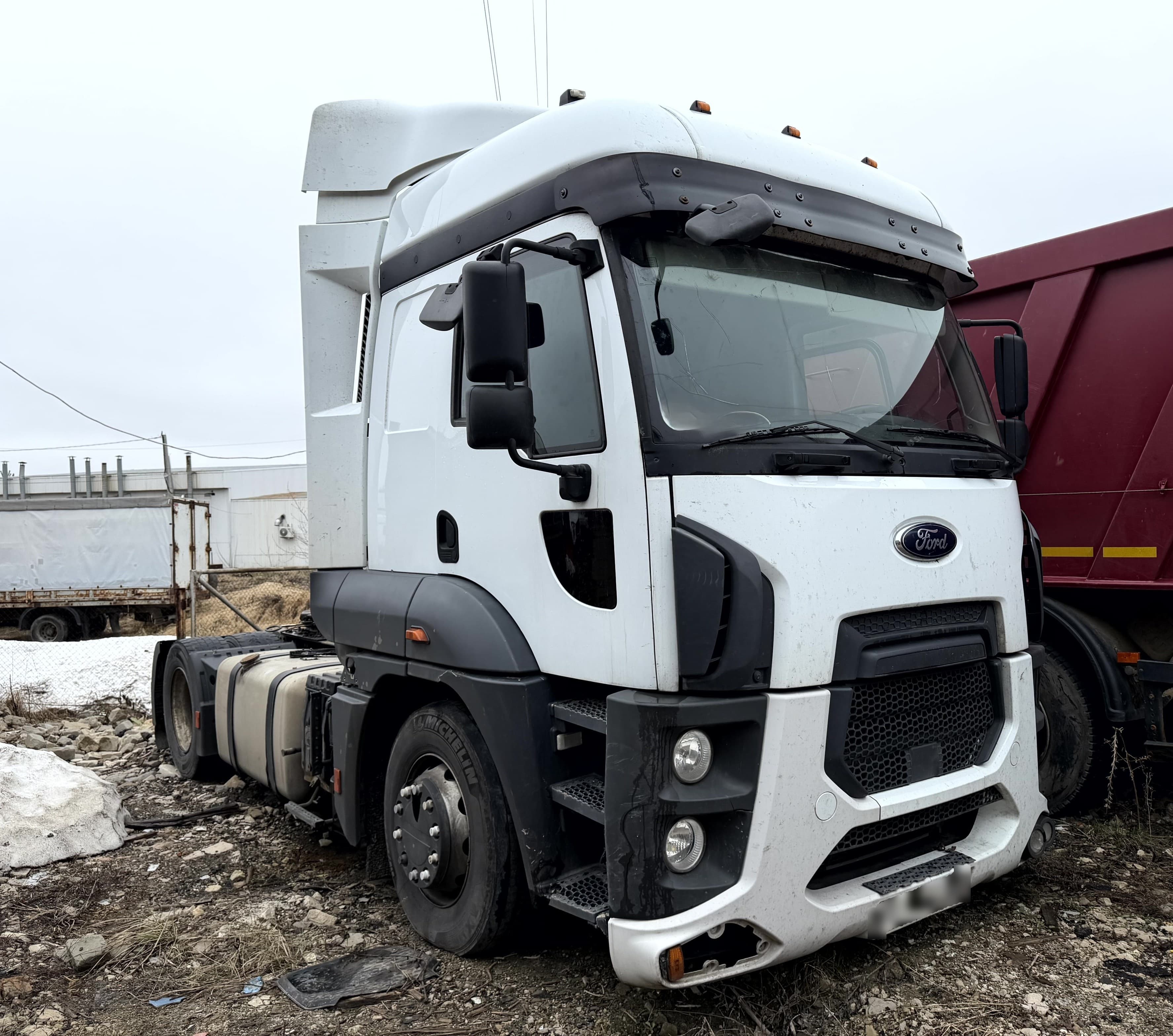 Ford Cargo 4x2 Седельный тягач - 2