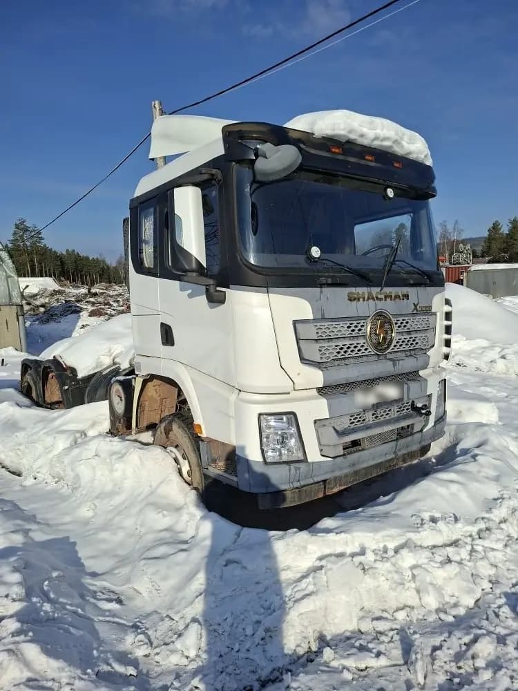 Shacman (Shaanxi) SX* 6x6 Седельный тягач - 2