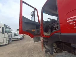 Hongyan 908 8x4 Самосвал - 8