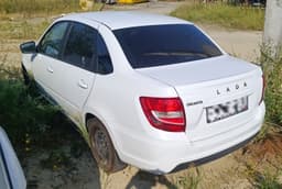 Lada Granta седан - 4