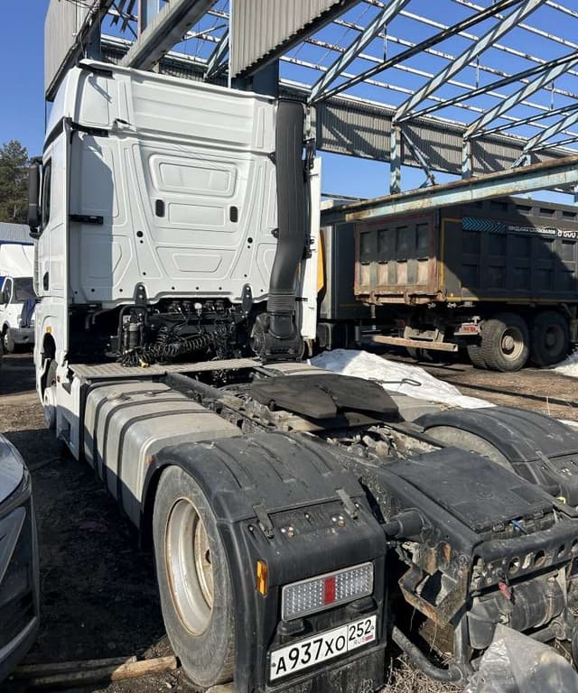 Камаз 54901 4x2 Седельный тягач - 4