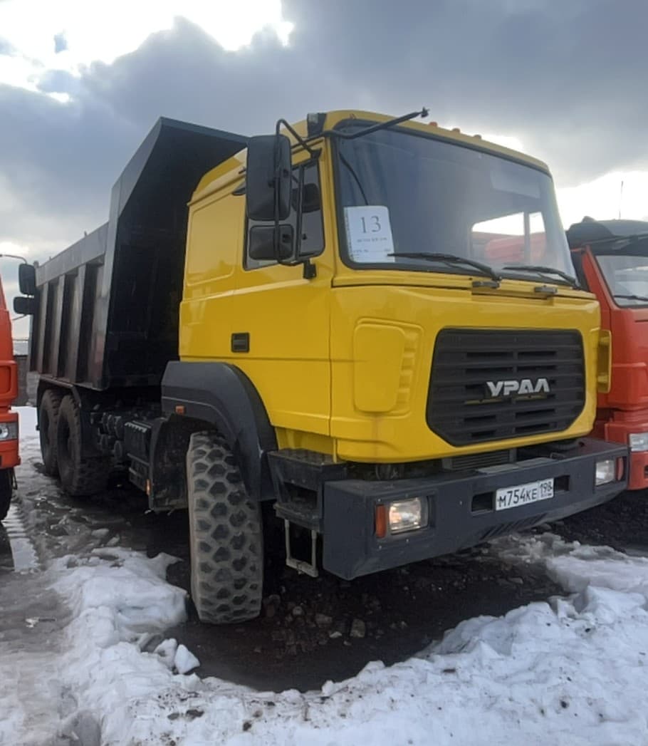 Завод Спецмаш SM02* на шасси Ural 6370 6x6 Самосвал - 2