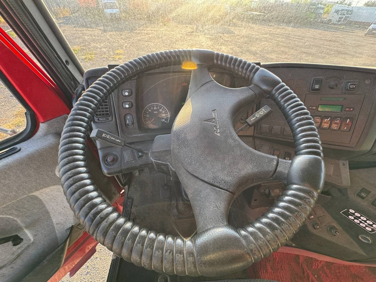 МАЗ 6516 8x4 Самосвал - 5