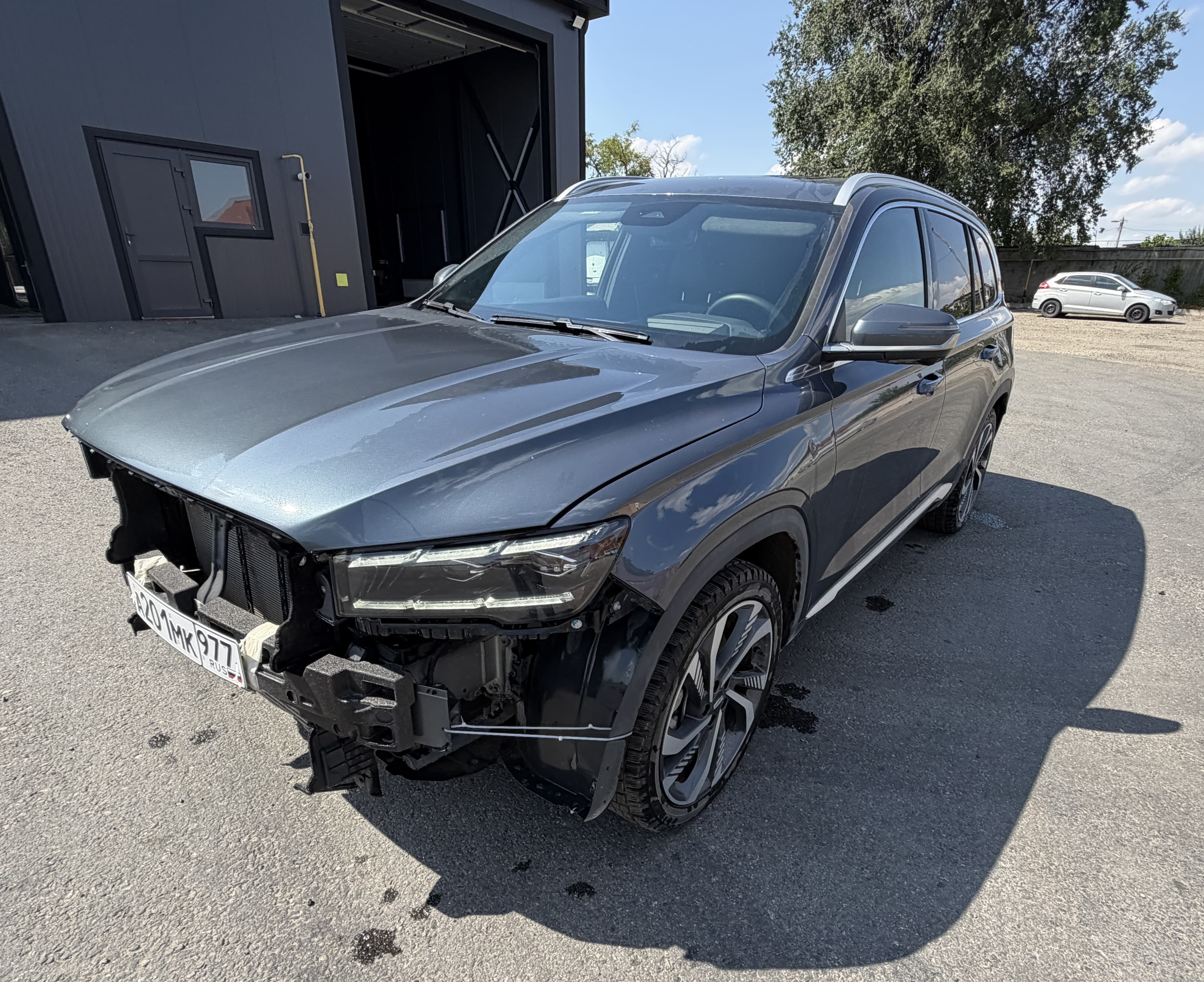 Geely Monjaro - 1