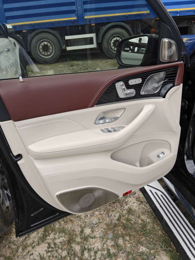 Mercedes-Benz GLS Maybach - 8
