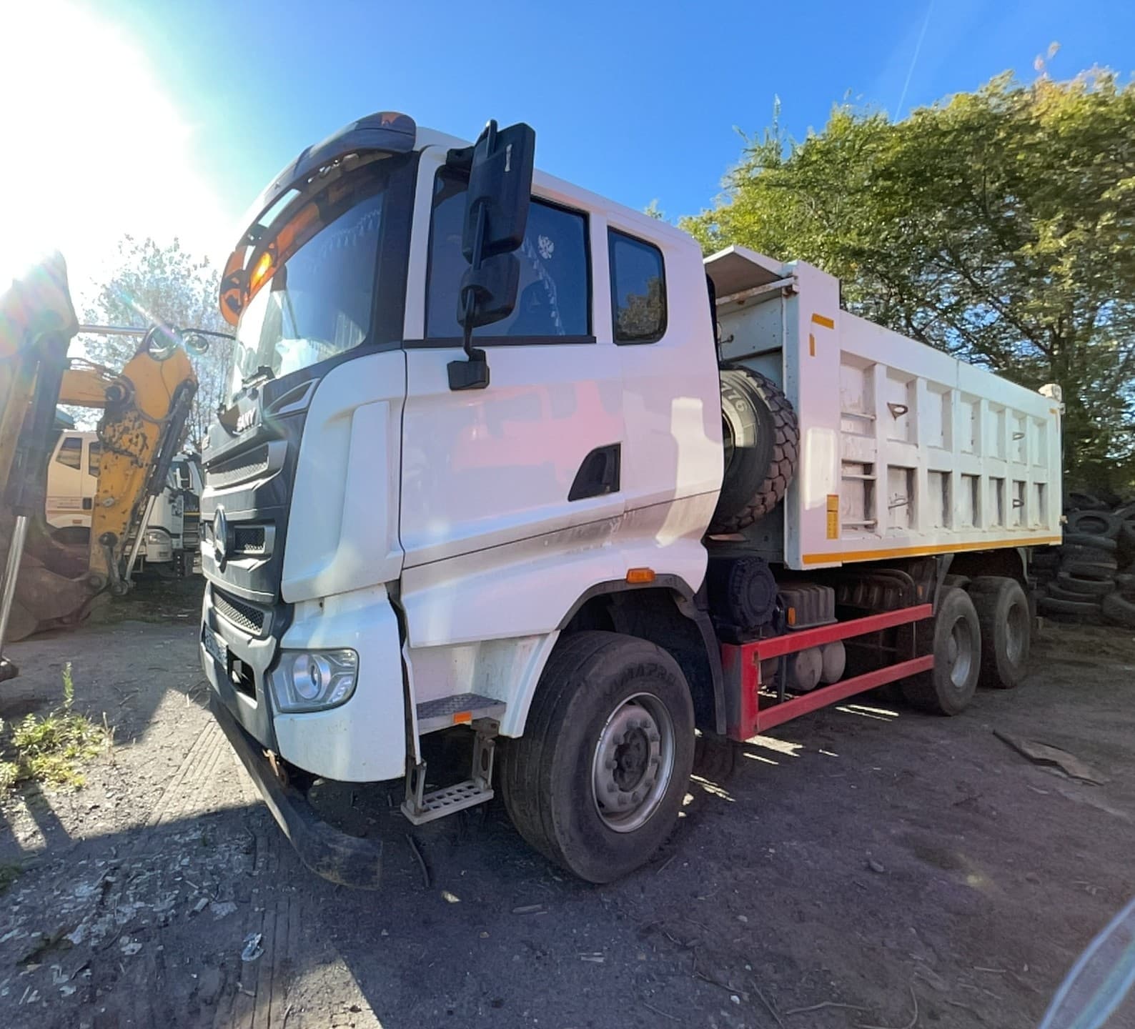 Sany SYZ320* 6x4 Самосвал - 1