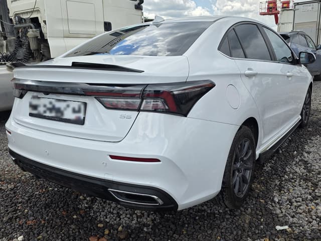 Omoda S5 - 3