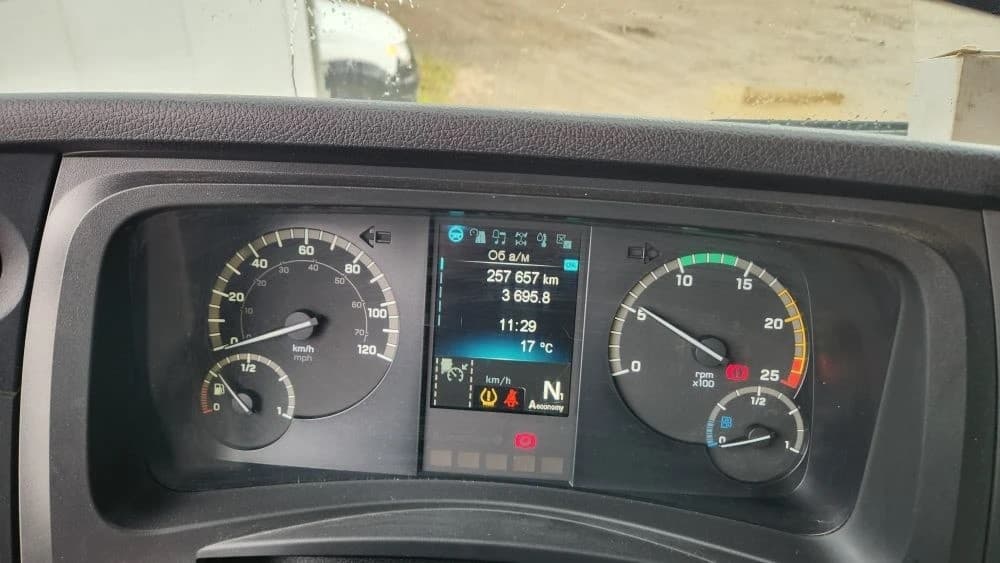 Mercedes-Benz Actros 4x2 Седельный тягач - 5