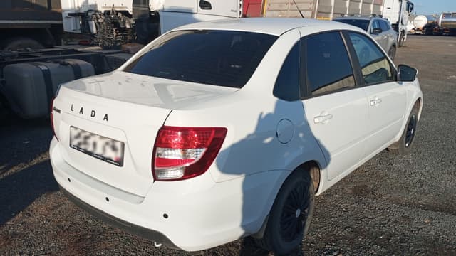 Lada Granta седан - 3
