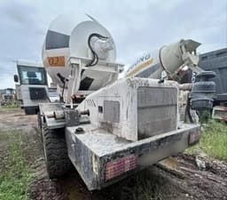 Ynix QGMC* Автобетоносмеситель с самозагрузкой - 2