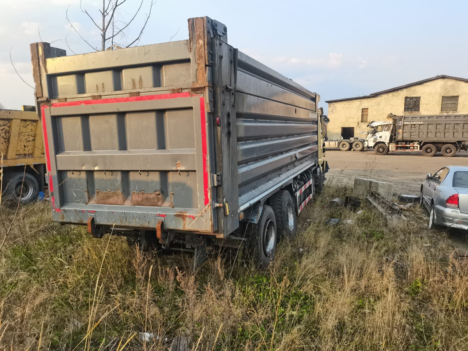 Shacman (Shaanxi) SX33186T366 8х4 Самосвал - 3