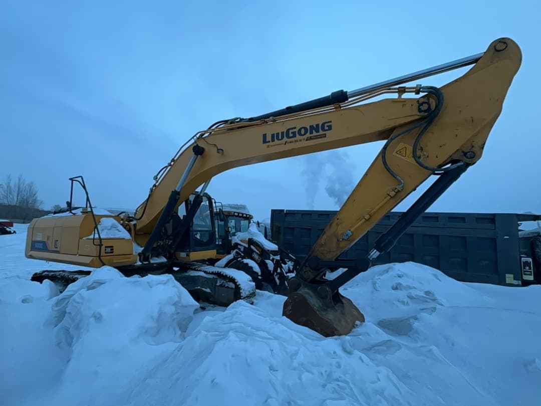 Liugong CLG933 Экскаватор - 2