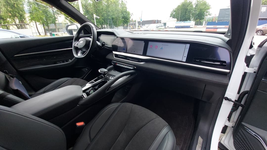 Geely Monjaro - 6