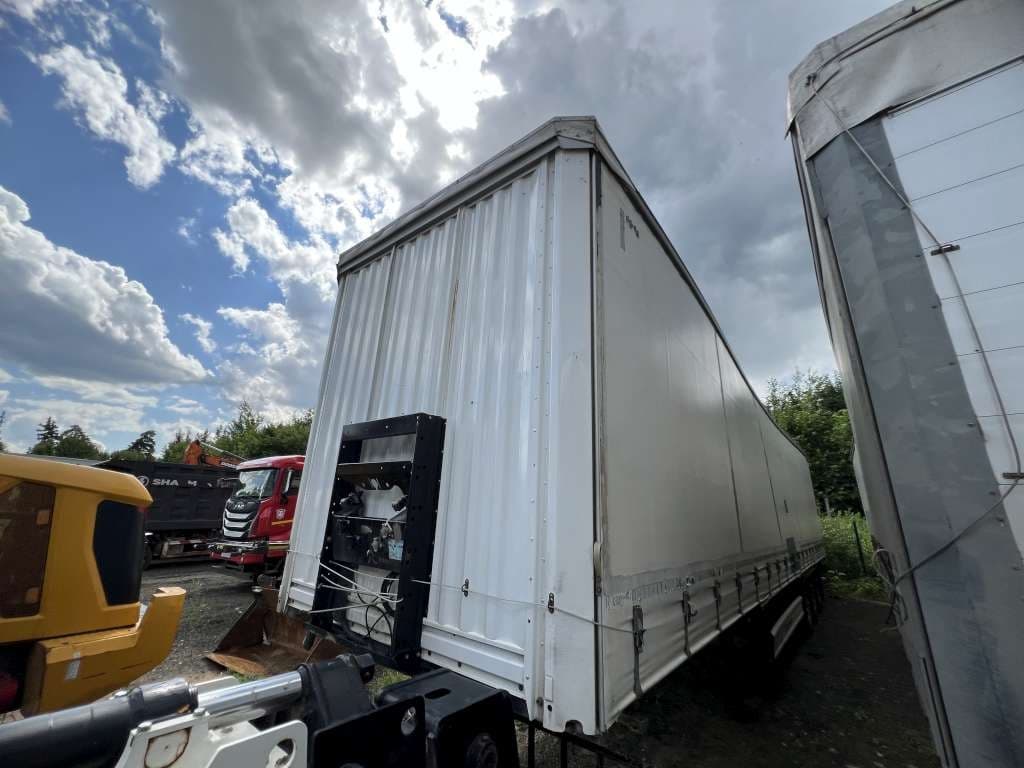 Kassbohrer MAXIMA Полуприцеп шторный - 1