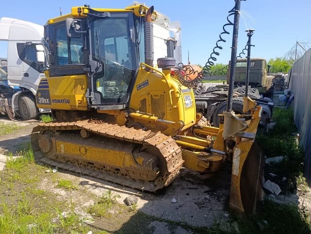 Komatsu D39EX-22 Бульдозер - 2
