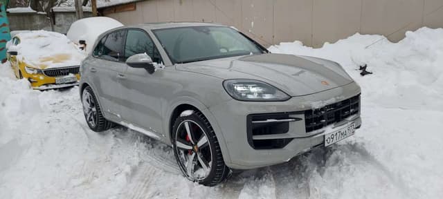 Porsche Cayenne - 2