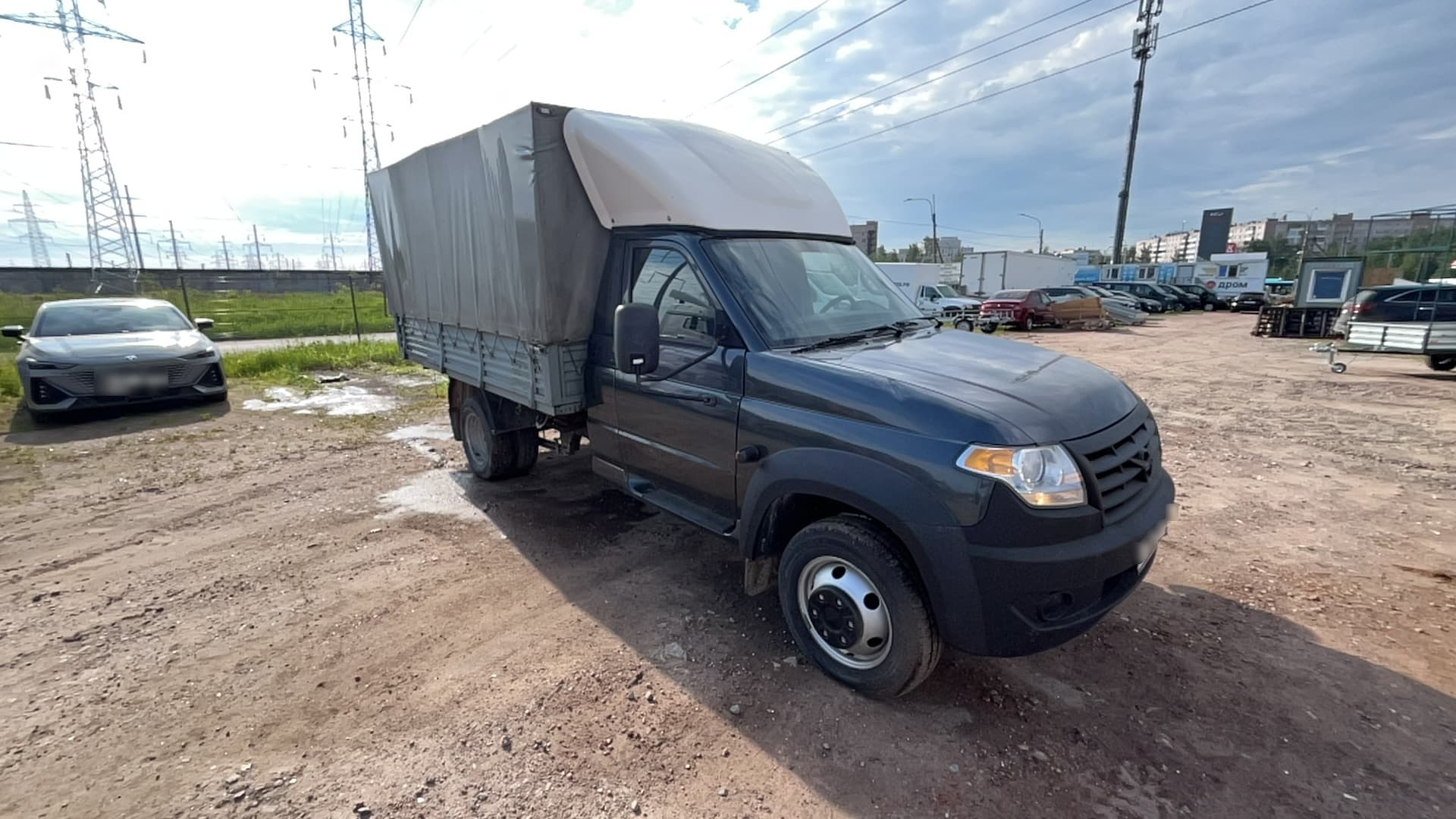 UAZ Profi - 2