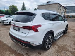 Hyundai Santa Fe - 3