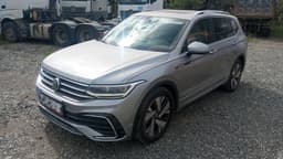 Volkswagen Tiguan L - 1