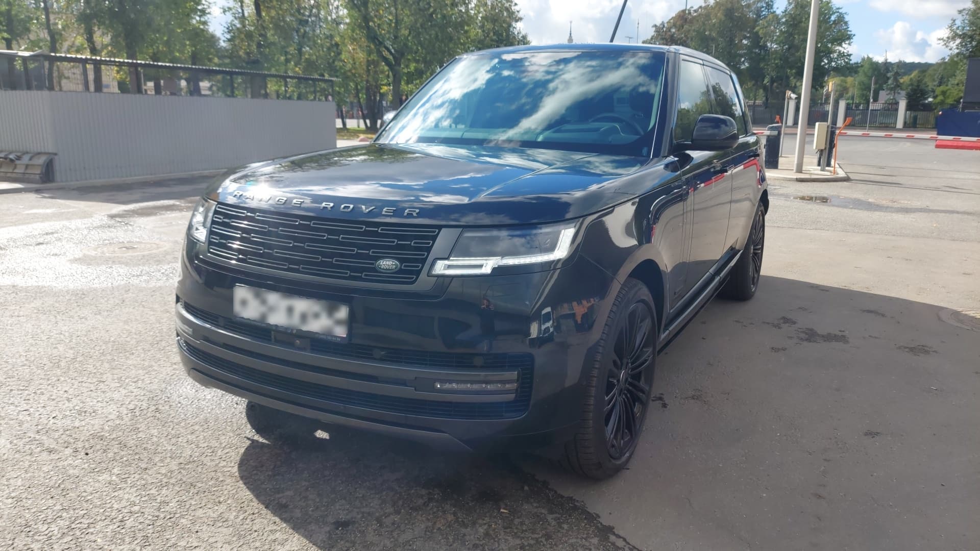 Land Rover Range Rover - 1