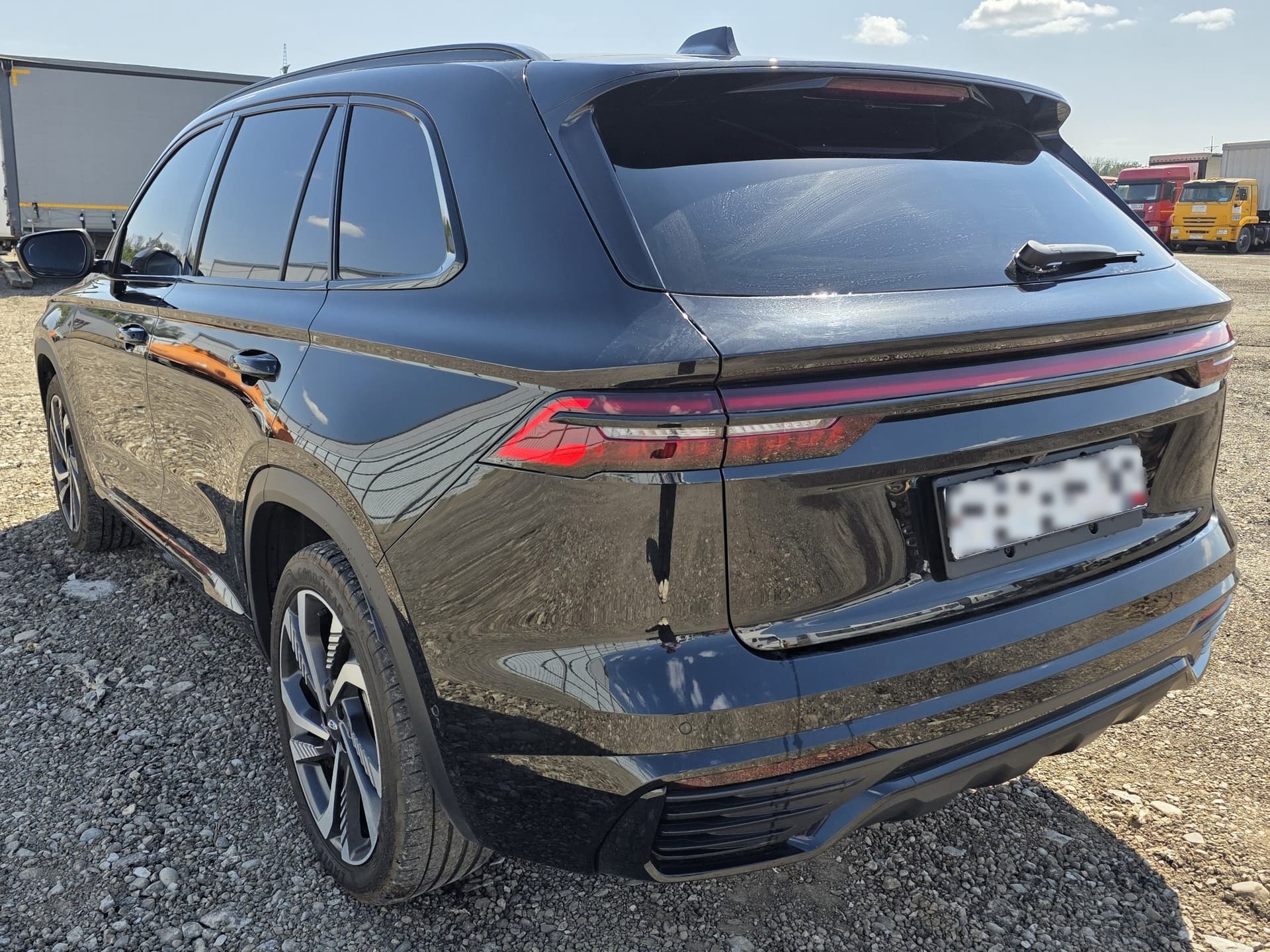Geely Monjaro - 4