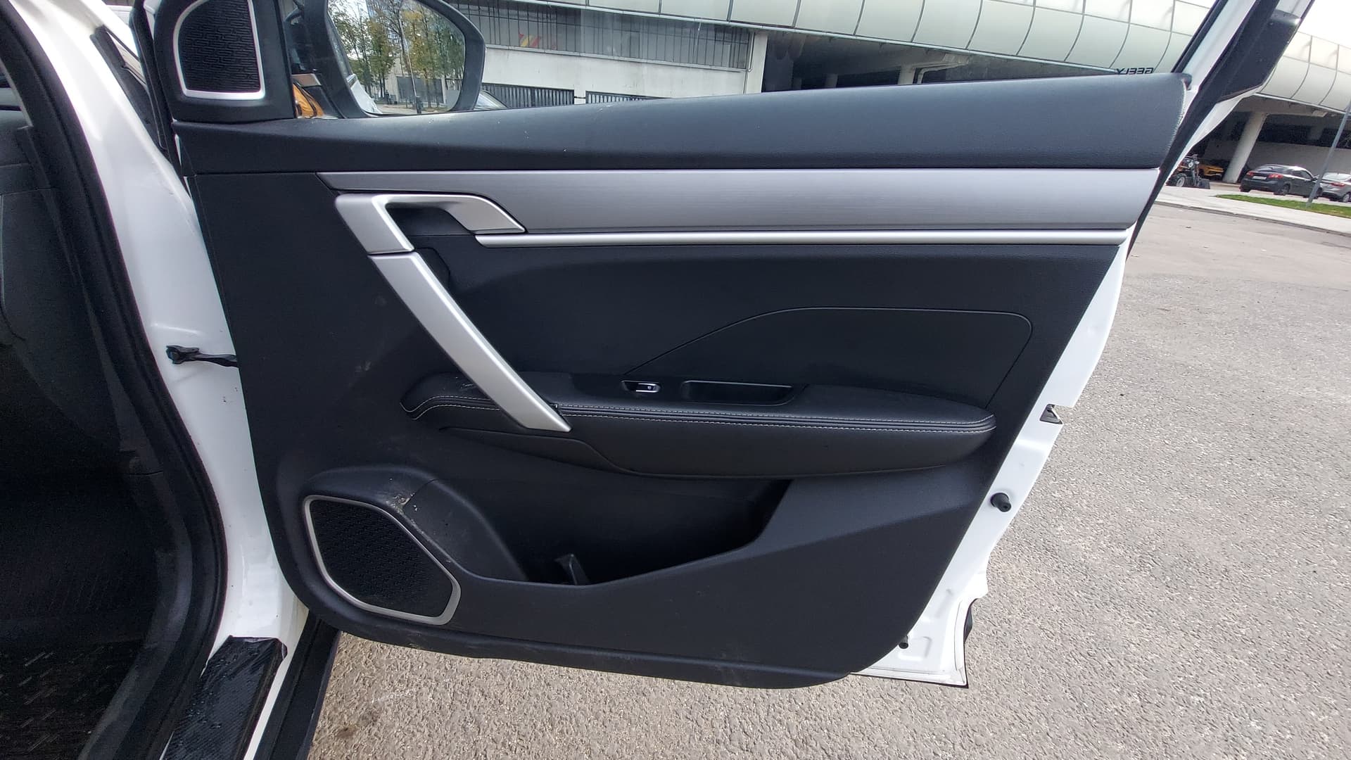 Geely Coolray - 7