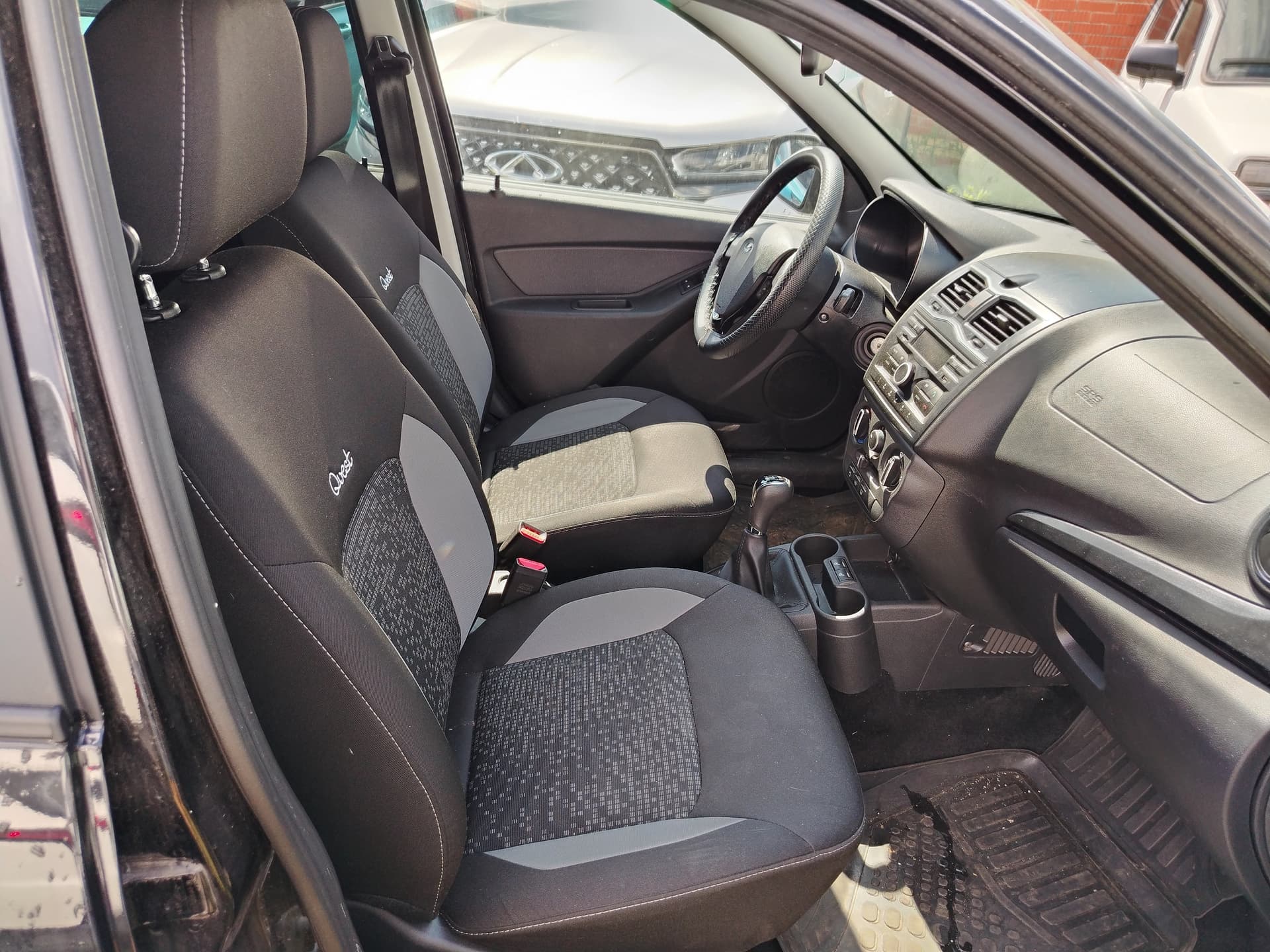 Lada Granta Cross - 6