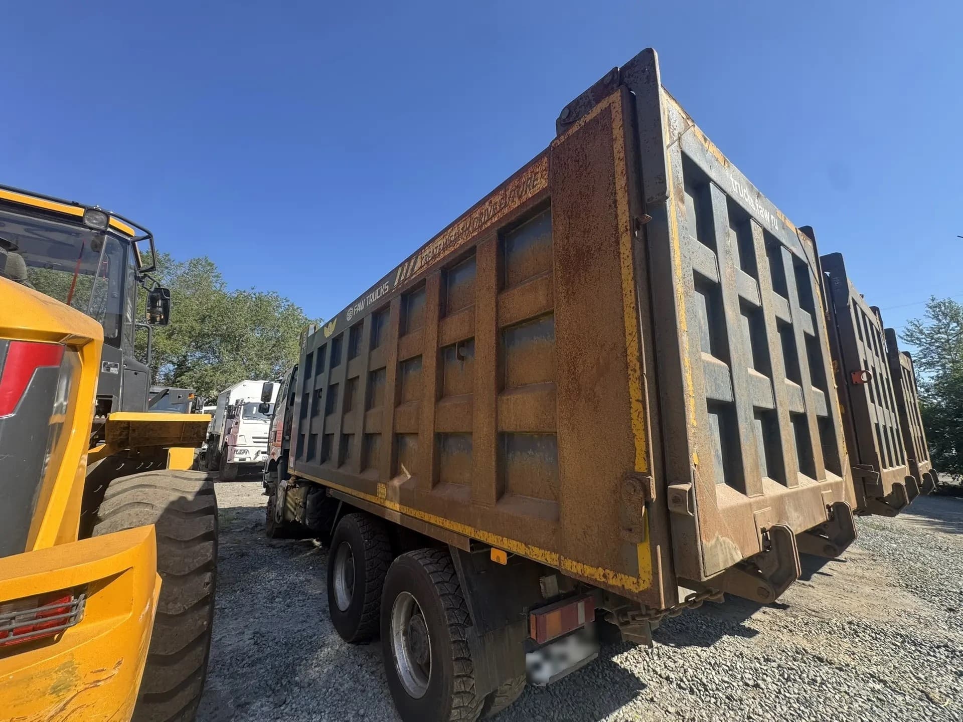 FAW J6* 6x4 Самосвал - 4