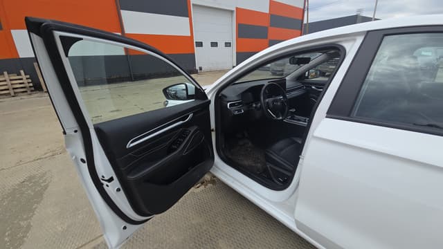 Geely EMGRAND - 8