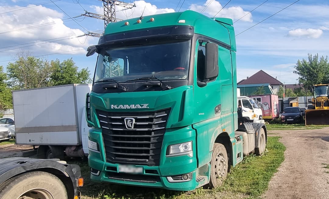 Камаз 54901 4x2 Седельный тягач - 1