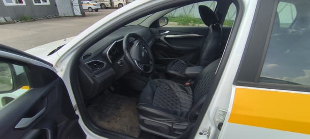 Lada Vesta седан - 6