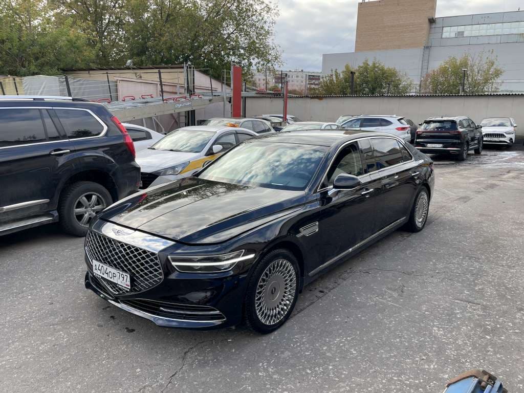 Genesis G90L - 1