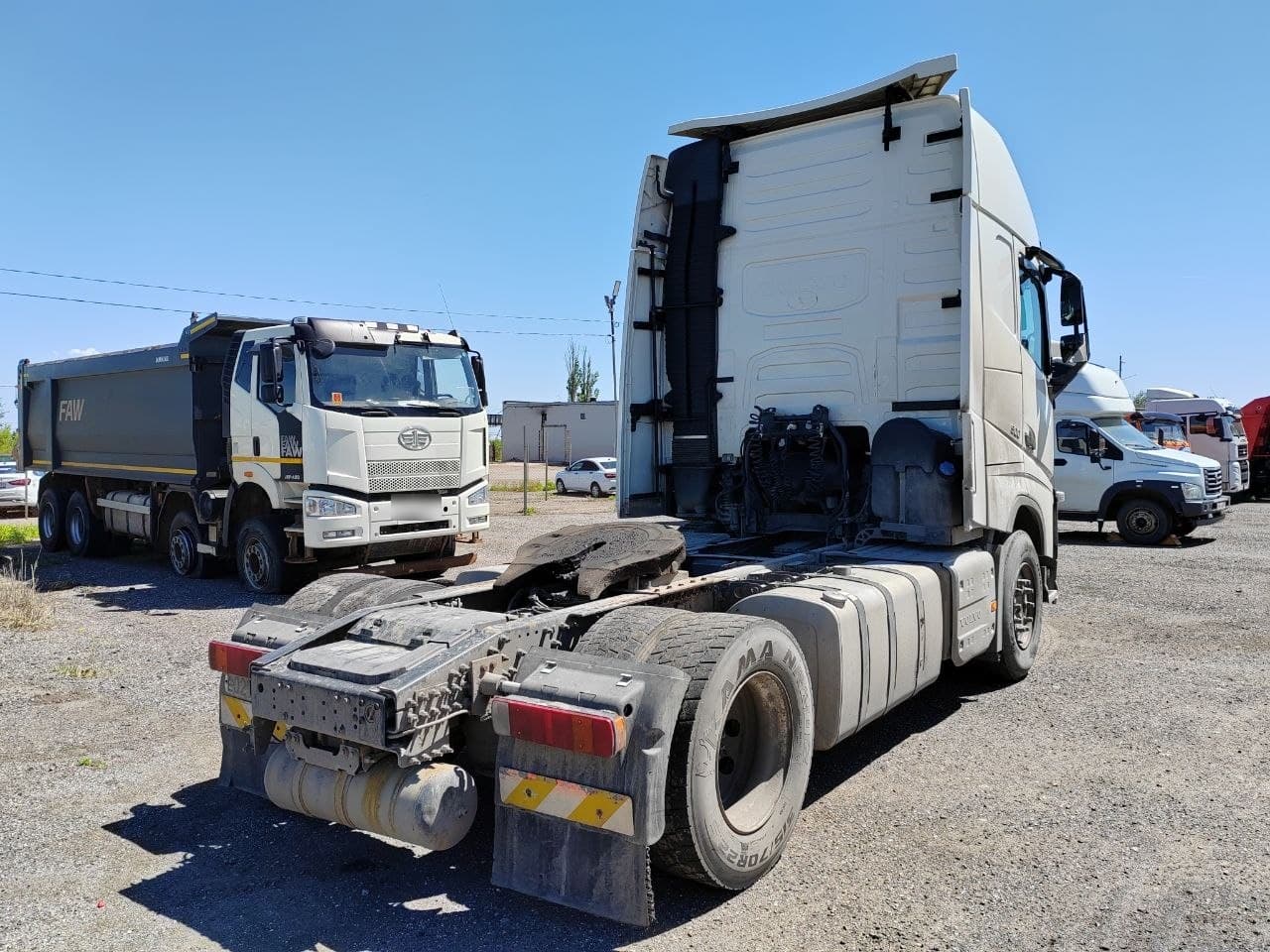 Volvo FH 4x2 Седельный тягач - 3