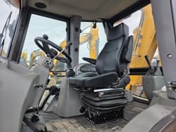 Shanmon 388 Экскаватор-погрузчик - 8