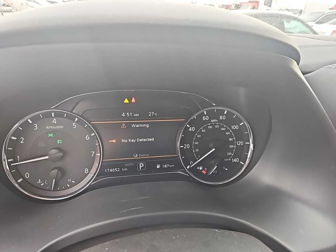 Infiniti QX80 - 7