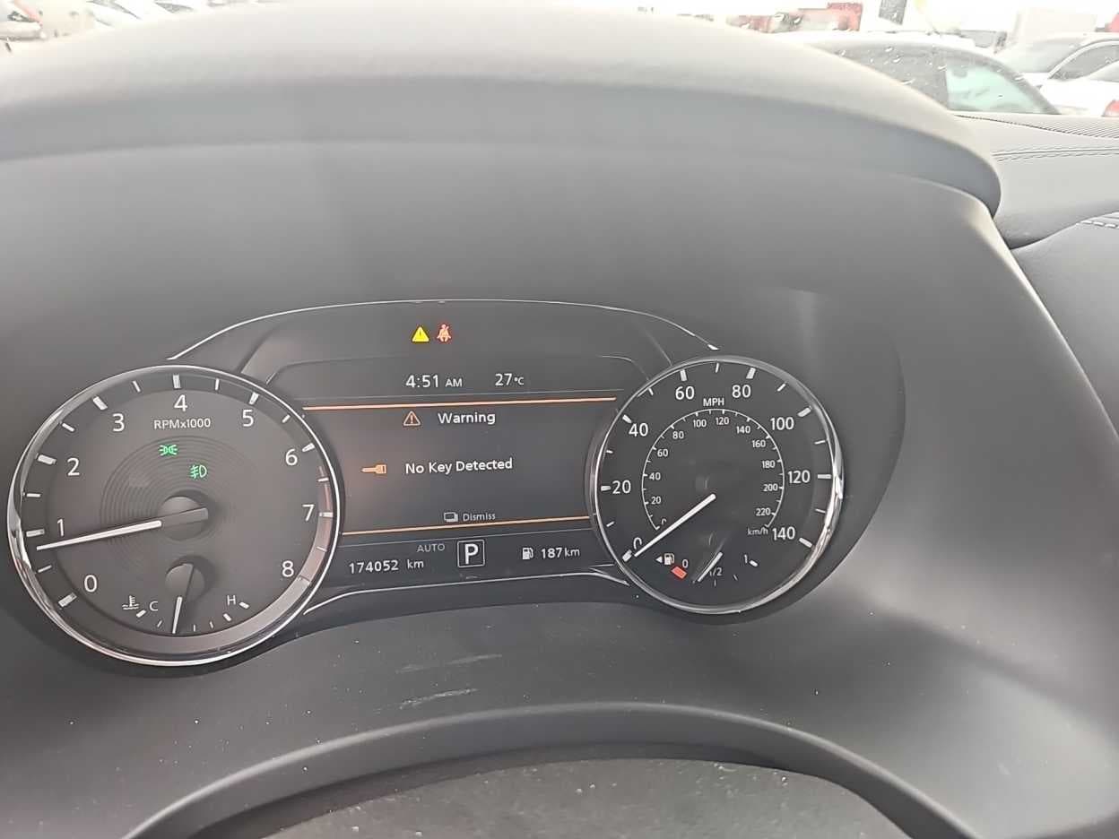 Infiniti QX80 - 7