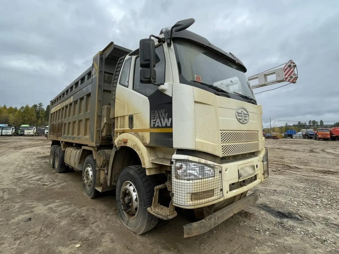 FAW J6 8x4 Самосвал - 2