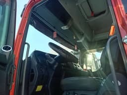 Sitrak C7H 6x4 Седельный тягач - 6
