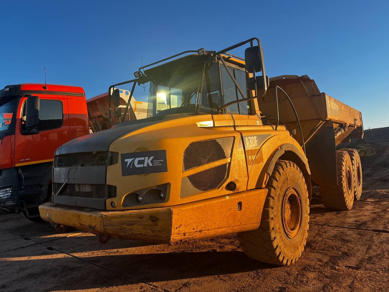 Volvo A30f Сочлененный самосвал - 1