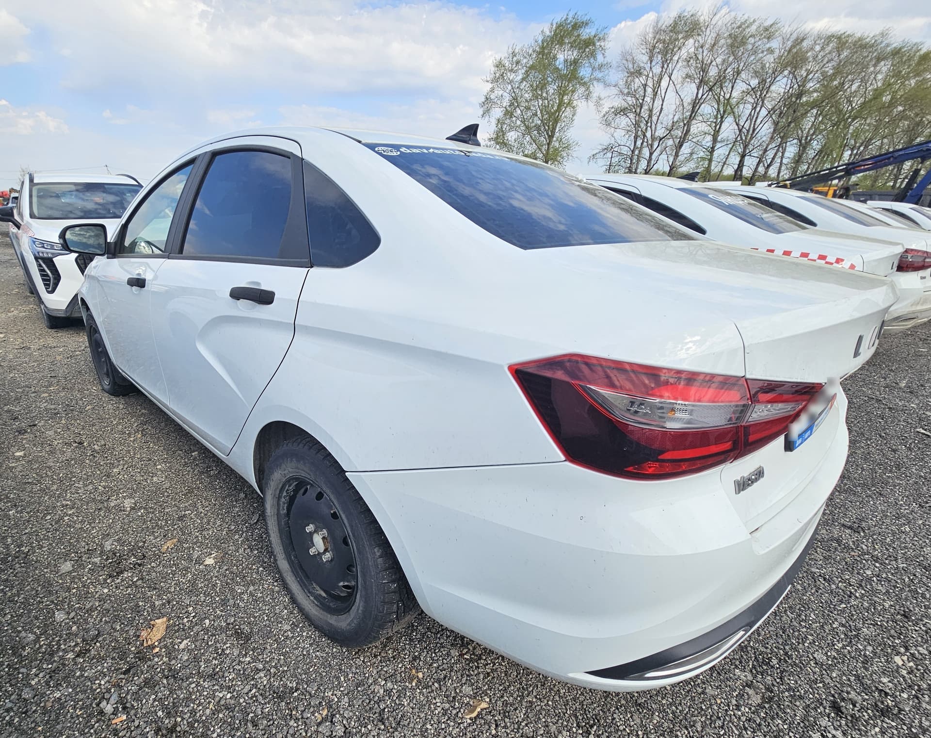 Lada Vesta седан - 4