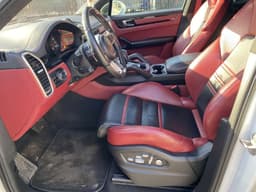 Porsche Cayenne - 6
