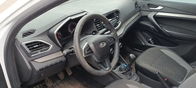 Lada Vesta седан - 5