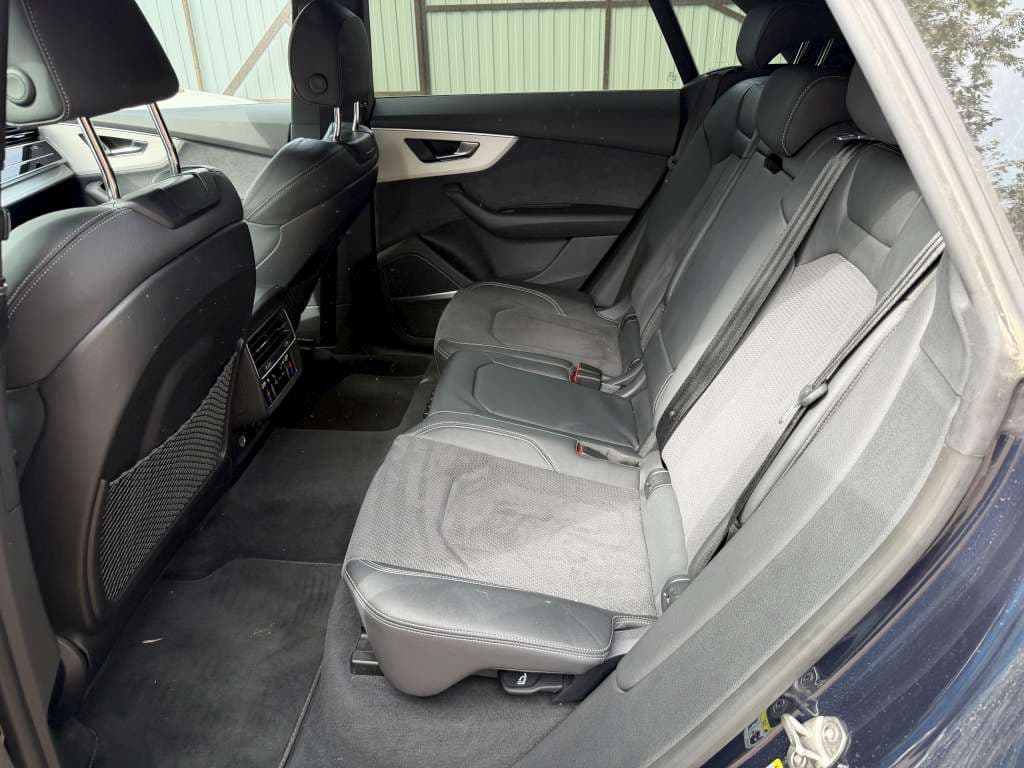 Audi Q8 - 9