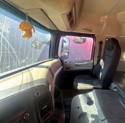 Jac N410 8x4 Самосвал - 8