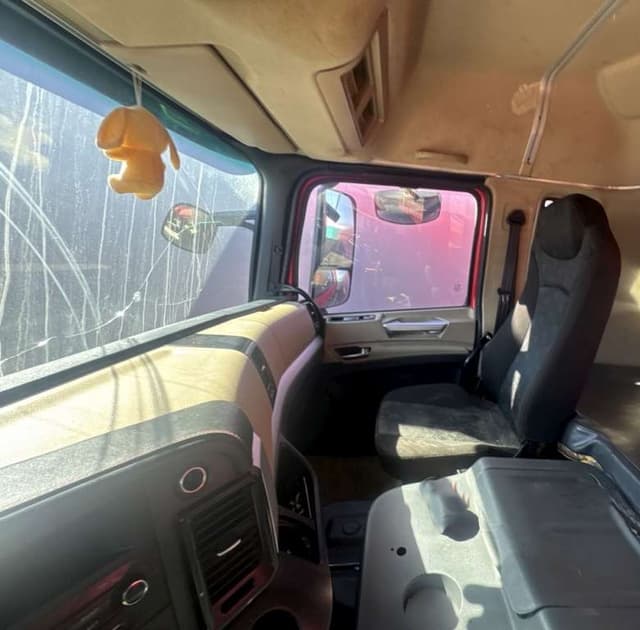 Jac N410 8x4 Самосвал - 8