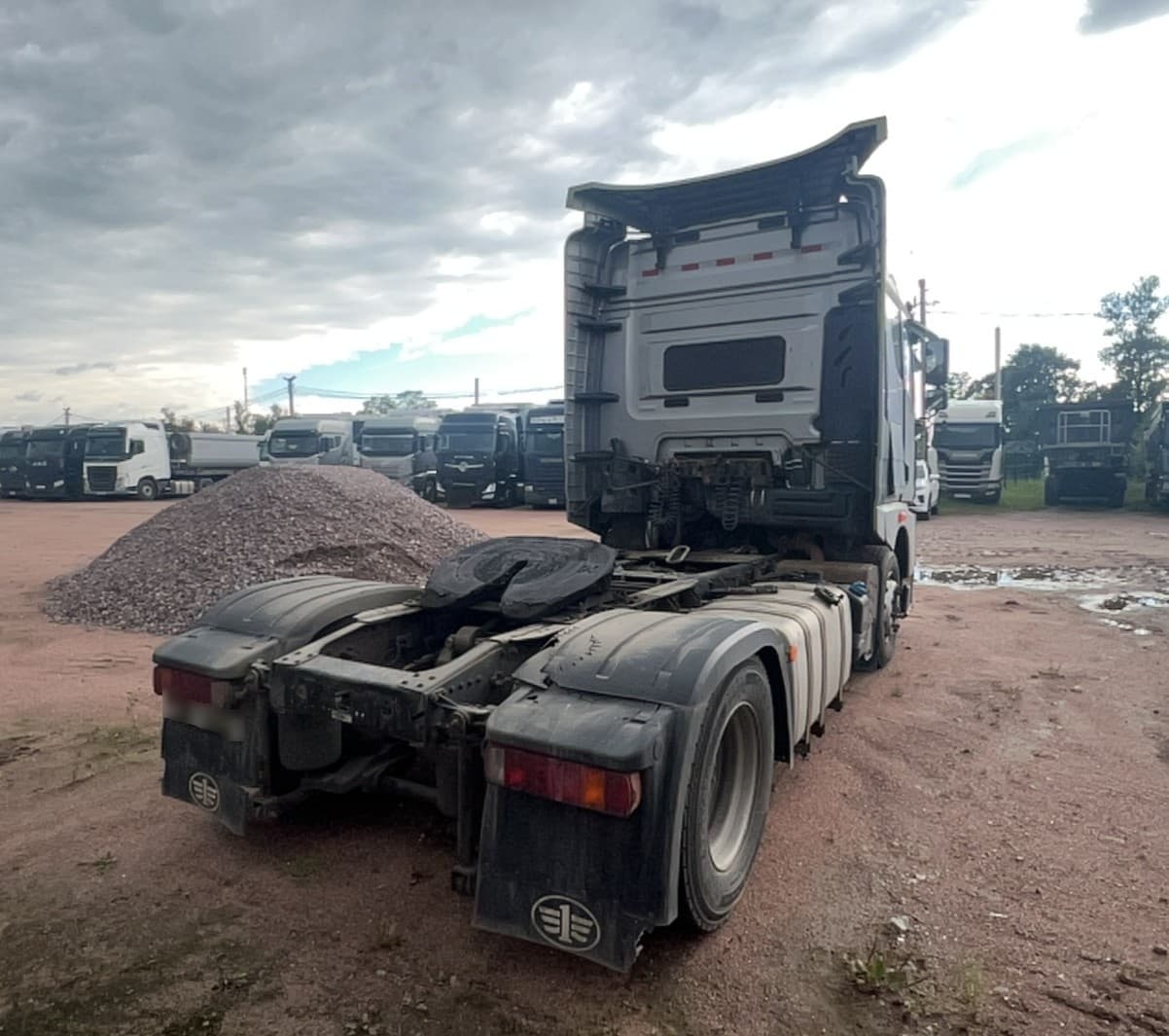 FAW JH6 4x2 Седельный тягач - 3