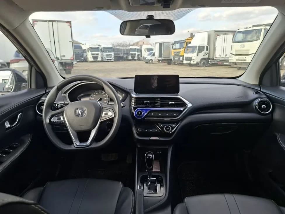 Changan Alsvin - 5