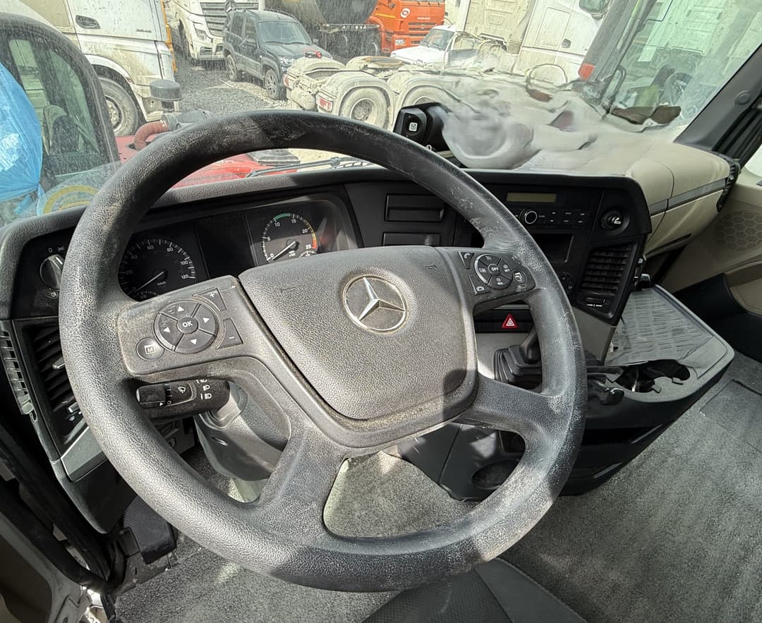 Mercedes-Benz Actros 6x4 Седельный тягач - 5