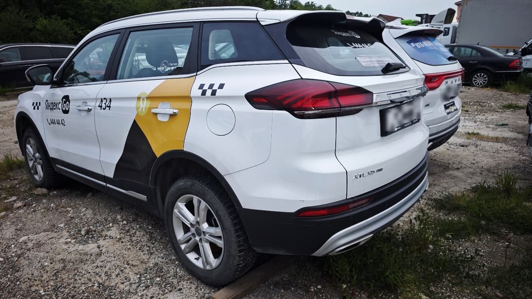 Geely Atlas Pro - 4
