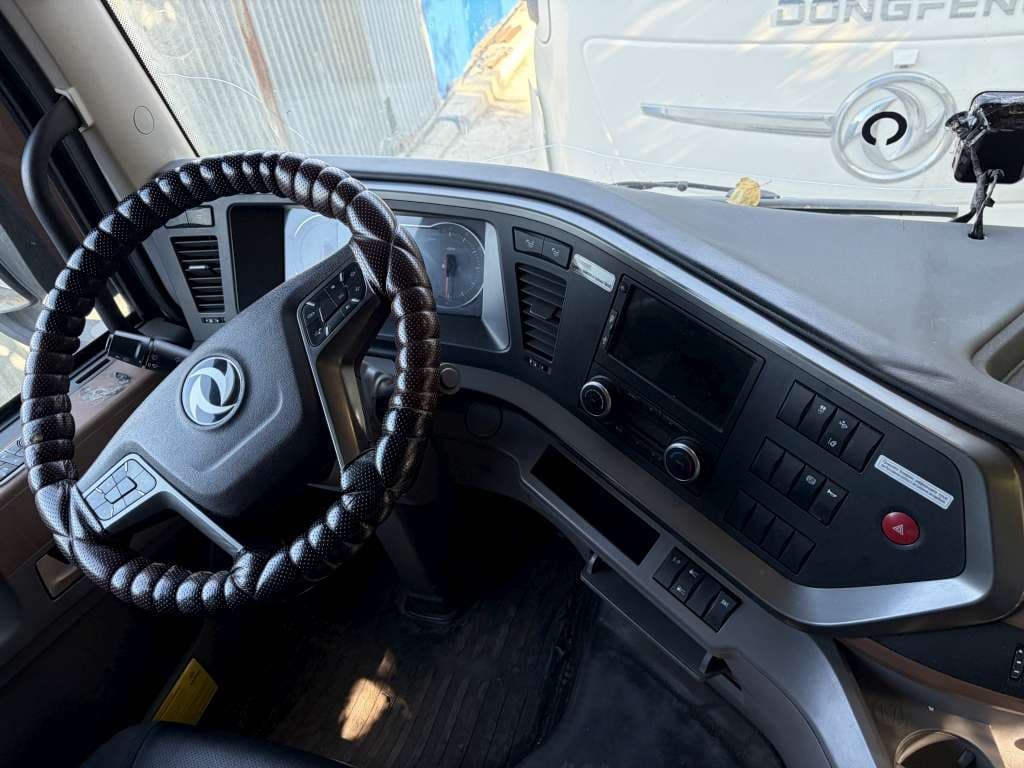 Dongfeng DFH 4x2 Седельный тягач - 4